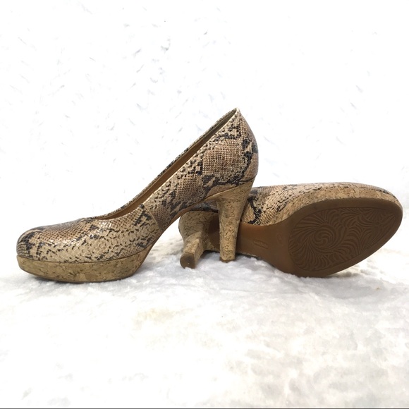 Nurture Faux Snake Skin Heels 8 1/2 - Picture 4 of 6